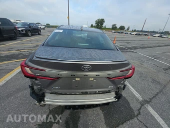2026 Toyota Camry SE - miniatura 5