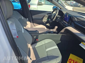 2026 Toyota Camry SE - miniatura 14