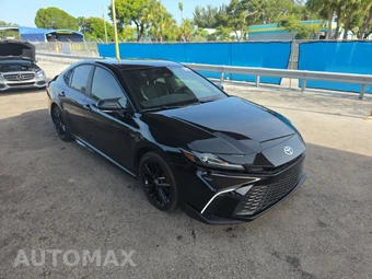 2026 Toyota Camry SE - miniatura 3