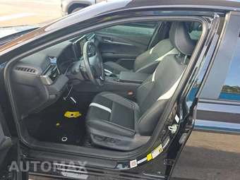 2026 Toyota Camry SE - miniatura 7