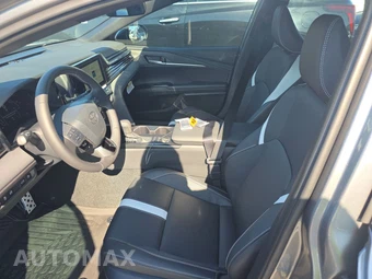 2026 Toyota Camry SE - miniatura 13