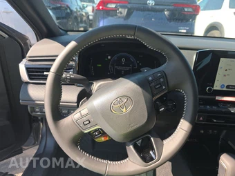 2026 Toyota Camry SE - miniatura 16