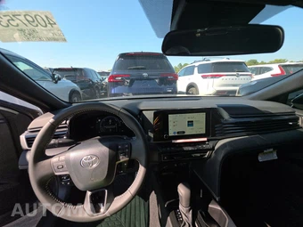 2026 Toyota Camry SE - miniatura 17