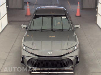 2026 Toyota Camry SE - miniatura 2