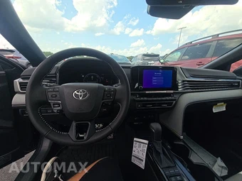 2026 Toyota Camry SE - miniatura 17