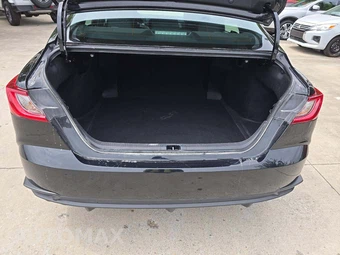 2026 Toyota Camry SE - miniatura 14