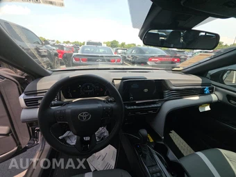 2026 Toyota Camry SE - miniatura 17