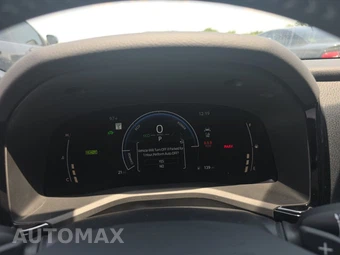 2026 Toyota Camry SE - miniatura 18