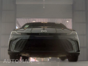 2026 Toyota Camry SE - miniatura 3