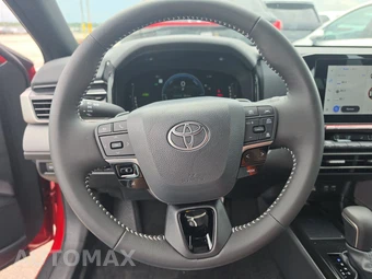 2026 Toyota Camry SE - miniatura 10