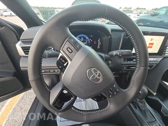 2026 Toyota Camry SE - miniatura 10