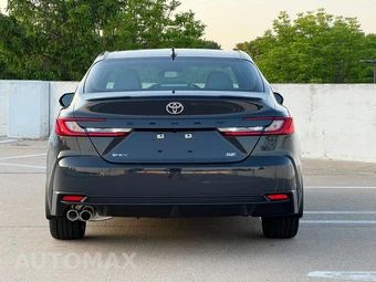 2026 Toyota Camry SE - miniatura 13