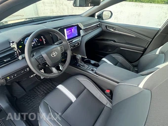2026 Toyota Camry SE - miniatura 15