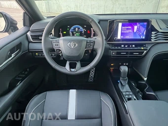 2026 Toyota Camry SE - miniatura 17