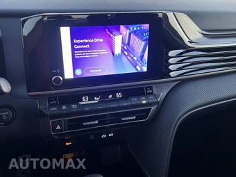 2026 Toyota Camry SE - miniatura 18