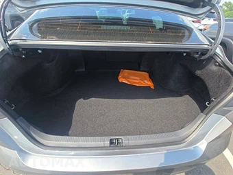 2026 Toyota Camry SE - miniatura 23