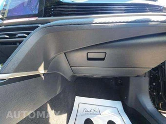 2026 Toyota Camry SE - miniatura 19