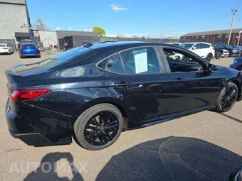 2026 Toyota Camry SE - miniatura 3