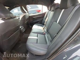 2026 Toyota Camry SE - miniatura 13