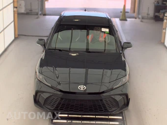 2026 Toyota Camry SE - miniatura 2