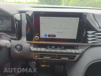 2026 Toyota Camry SE - miniatura 10