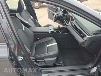 2026 Toyota Camry SE - miniatura 18