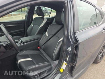 2026 Toyota Camry SE - miniatura 6