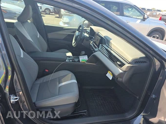 2026 Toyota Camry SE - miniatura 14