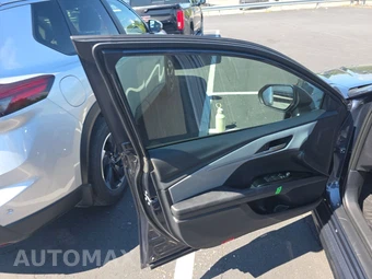 2026 Toyota Camry SE - miniatura 15