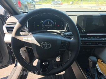 2026 Toyota Camry SE - miniatura 16