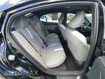 2026 Toyota Camry SE - miniatura 16