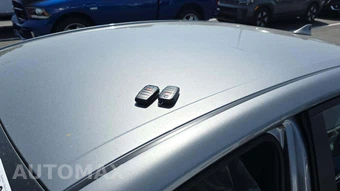 2026 Toyota Camry SE - miniatura 24