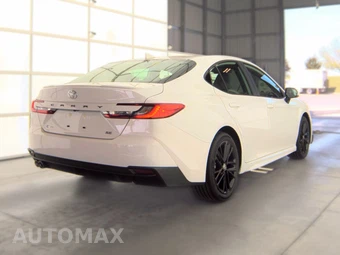 2026 Toyota Camry SE - miniatura 5