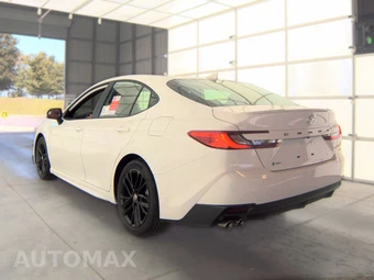 2026 Toyota Camry SE - miniatura 8
