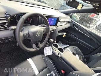 2026 Toyota Camry SE - miniatura 17