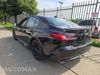 2026 Toyota Camry SE – miniatura 2