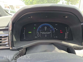 2026 Toyota Camry SE – miniatura 9
