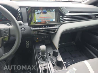 2026 Toyota Camry SE - miniatura 10