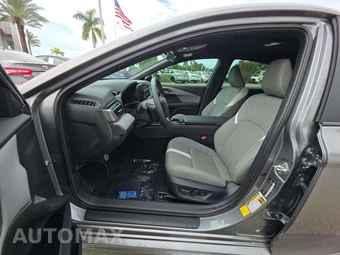 2026 Toyota Camry SE - miniatura 6