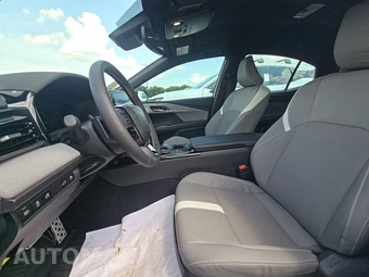 2026 Toyota Camry SE - miniatura 13