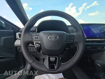 2026 Toyota Camry SE - miniatura 16
