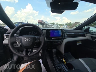 2026 Toyota Camry SE - miniatura 17