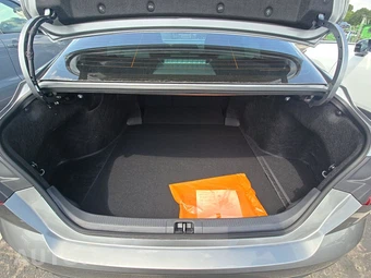 2026 Toyota Camry SE - miniatura 23