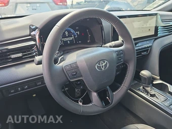 2026 Toyota Camry SE - miniatura 10