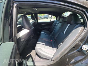 2026 Toyota Camry SE - miniatura 13