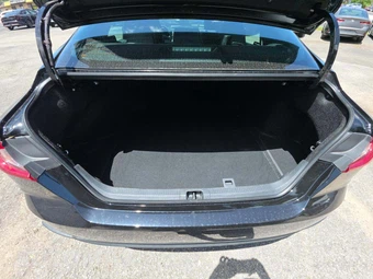 2026 Toyota Camry SE - miniatura 14