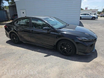 2026 Toyota Camry SE - miniatura 4