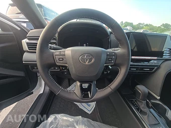 2026 Toyota Camry SE - miniatura 16