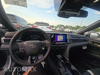 2026 Toyota Camry SE - miniatura 17