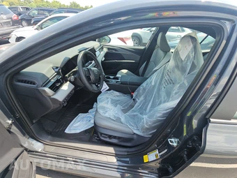 2026 Toyota Camry SE - miniatura 13